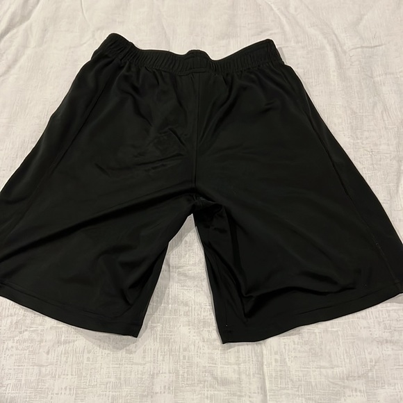 Under Armour Bottoms Youth Medium Under Armour Shorts Poshmark